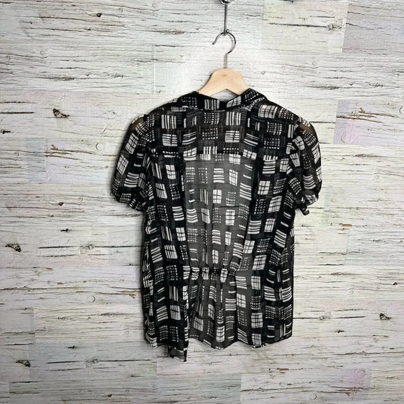 The limited  black sheer blouse top short sleeve size small - Picture 9 of 9